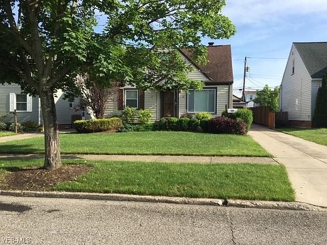 2nd image of 13900 Eastwood Blvd
