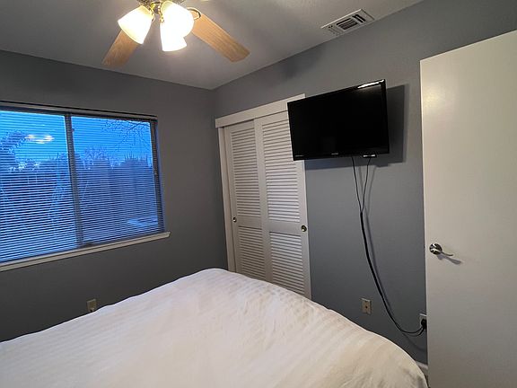 2nd image of 1411 New England Dr
