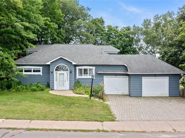 1355 Grove Street, Cumberland, WI 54829