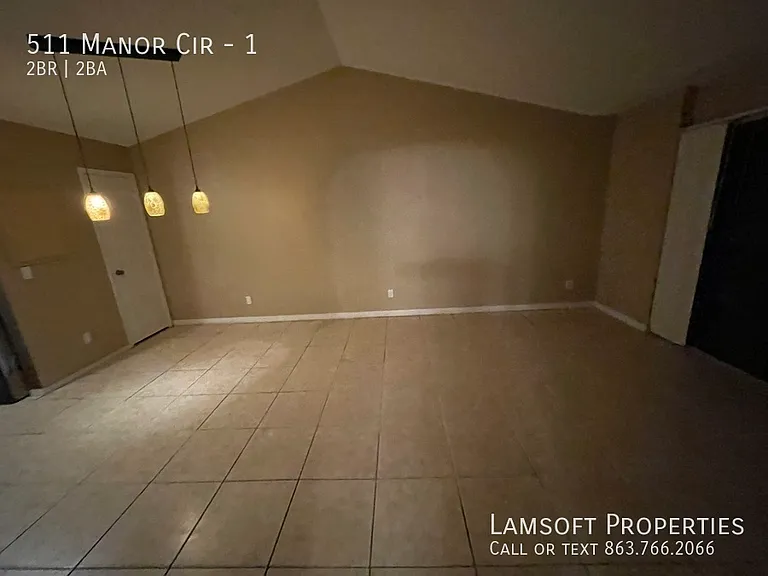 511 Manor Cir #1 — Photo 33
