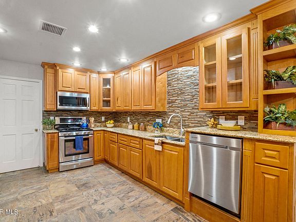 4th image of 5900 Mira Hermosa Dr
