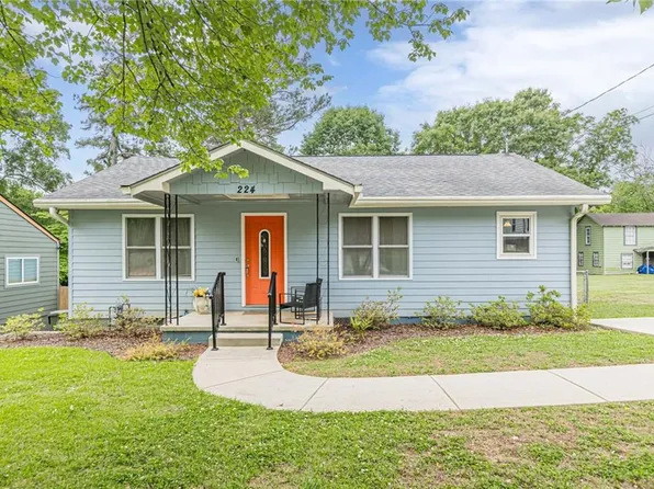 224 Birch St, Hapeville, GA 30354
