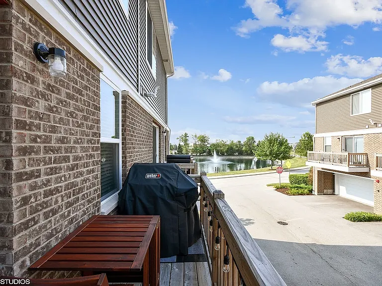 906 Bradford Dr — Photo 16