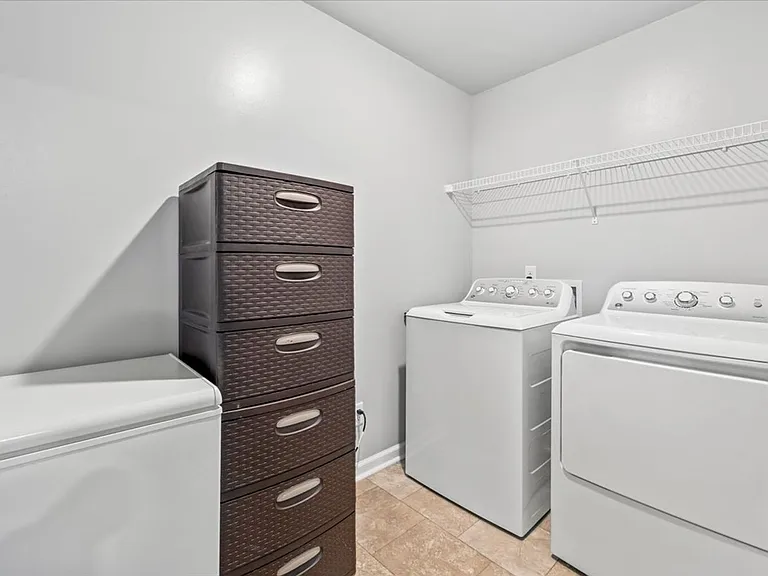 794 Wilkins Rd — Photo 29
