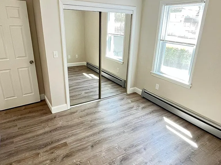 20 Harris St #1 — Photo 3
