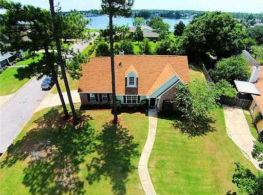 1st image of 12487 Lake Village Dr