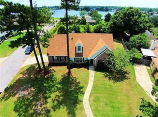 12487 Lake Village Dr, Gulfport, MS 39503