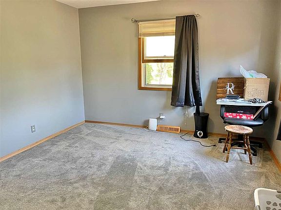5th image of 3297 Greenfield Ct