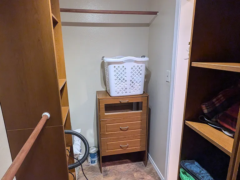 Walk in closet reverse view