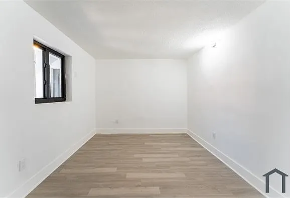 1515 NW North River Dr #5 — Photo 8