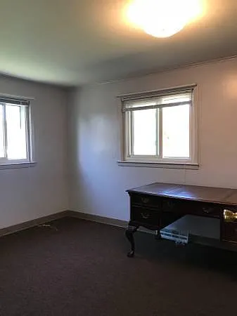 418 Cable St — Photo 13