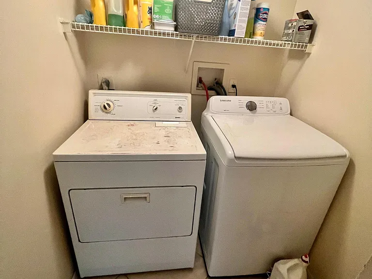 400 Crestwood Ct N #407 — Photo 32