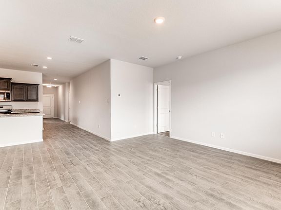 3rd image of 6232 Blacksmith Ave