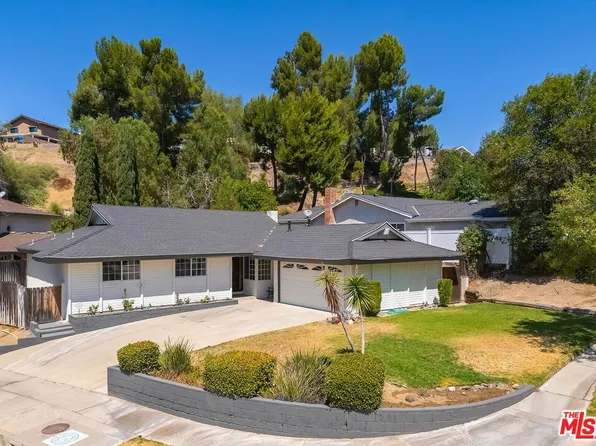 27127 Garza Dr, Santa Clarita, CA 91350
