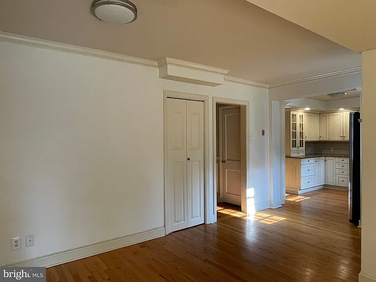 510 Monroe Rd — Photo 9