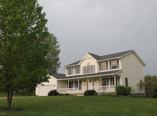 15674 Pleasant View Dr, Mount Vernon, OH 43050