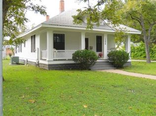 1208 Pecan St, Bastrop, TX 78602