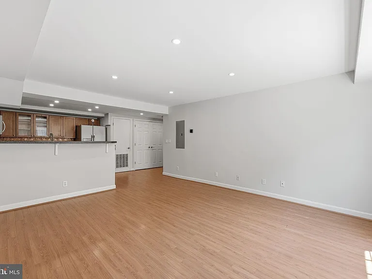 1329 N Van Dorn St — Photo 9
