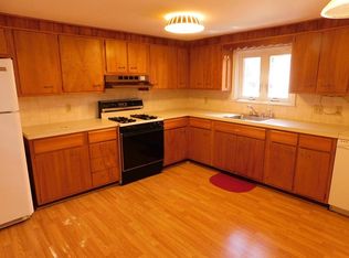 7 Kinnaird St #1, Cambridge, MA 02139