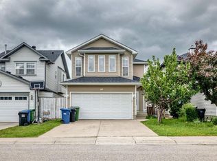 145 S Martinvalley Cres NE, Calgary, AB T3J4L7