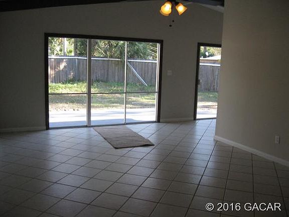 5th image of 1204 NE 31st Ave