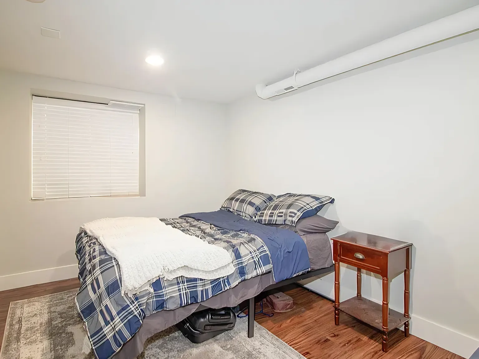 3 bed, 1664 sqft, $1,800 — Photo 4