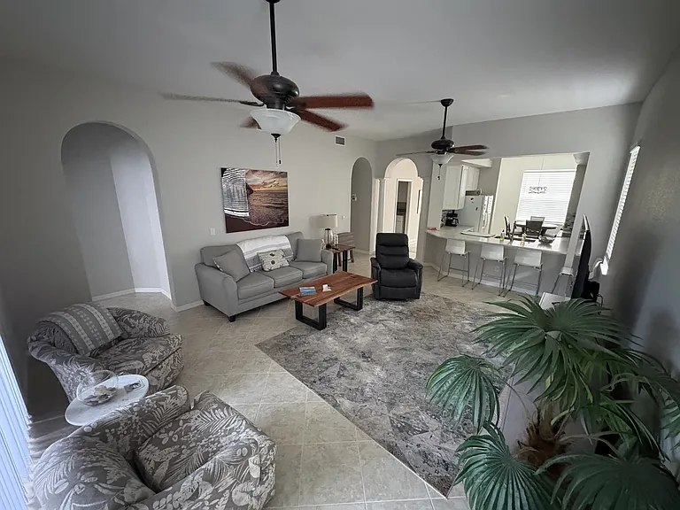 101 Ravinia Cir — Photo 4