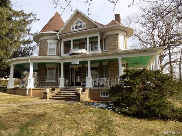 203 S Knob St, Ironton, MO 63650