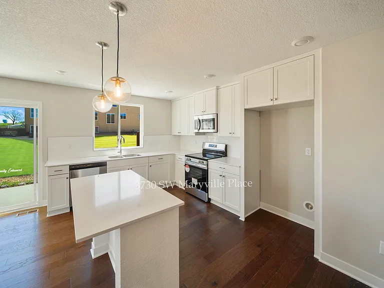 3730 SW Maryville Pl — Photo 10