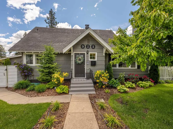 923 4th St, Cheney, WA 99004