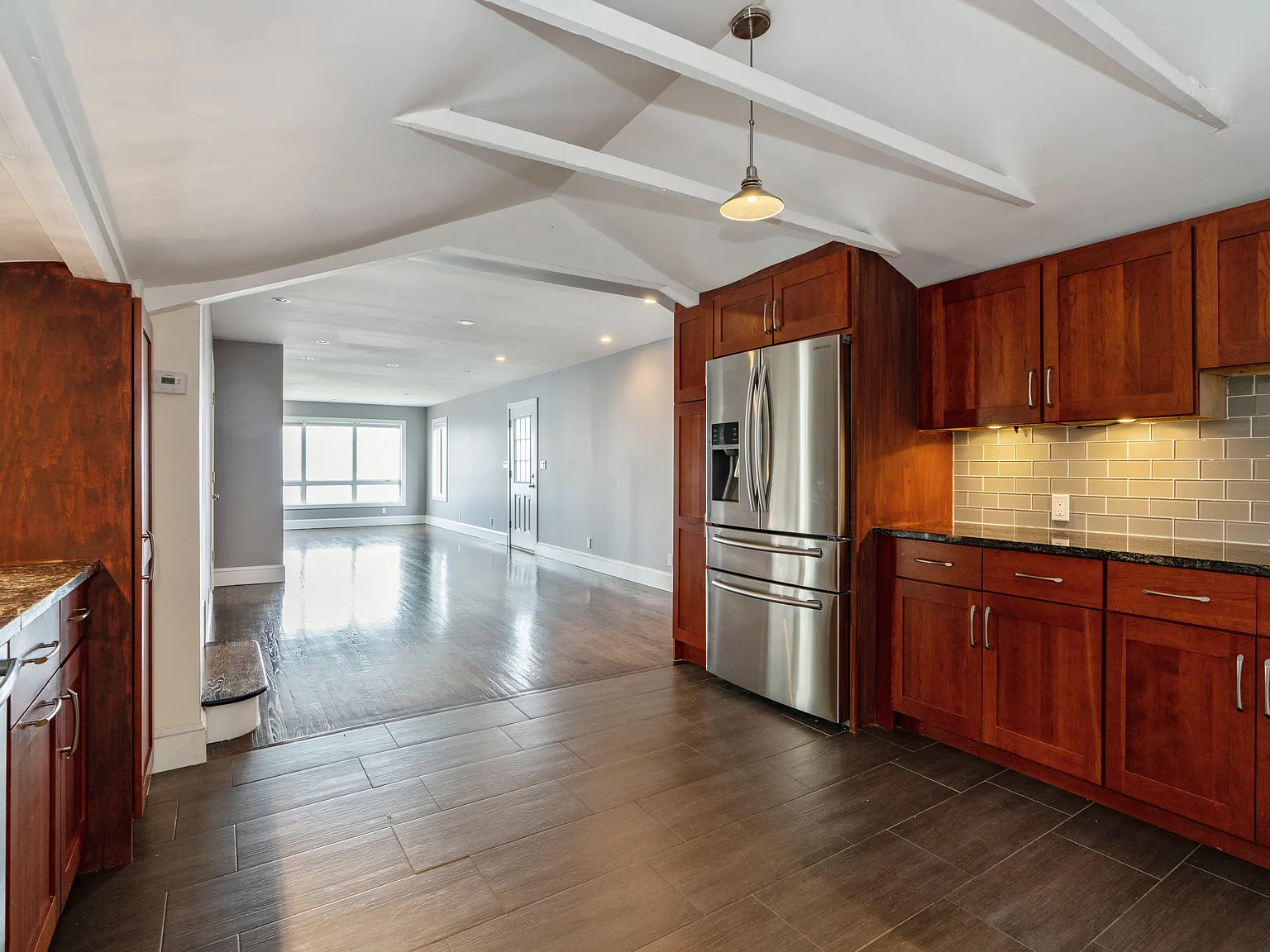 3 bed, 1450 sqft, $4,000 — Photo 4