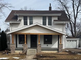 308 Main St, Center Point, IA 52213