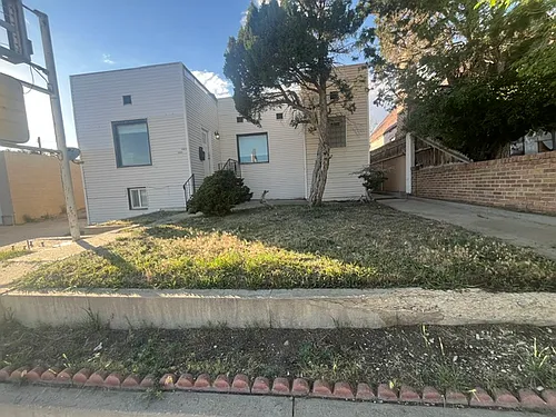 1017 W Spruce St #1 Photo 1