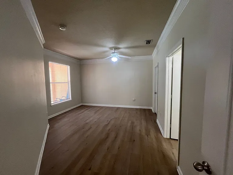 8819 Villa View Cir #107 — Photo 14