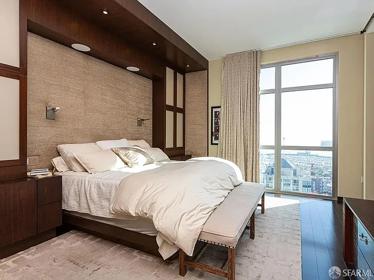 219 Brannan St #18K — Photo 11