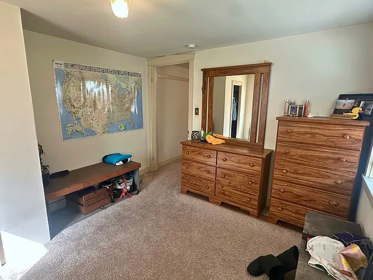 1404 E Newport Rd — Photo 21
