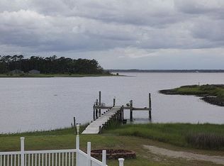 488 Crow Hill Rd, Beaufort, NC 28516