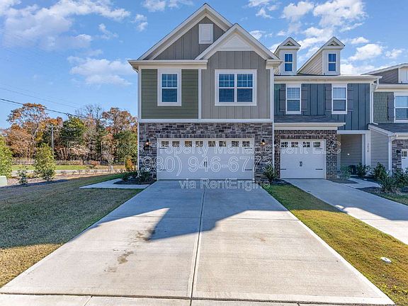 5th image of 2034 Highland Park Dr