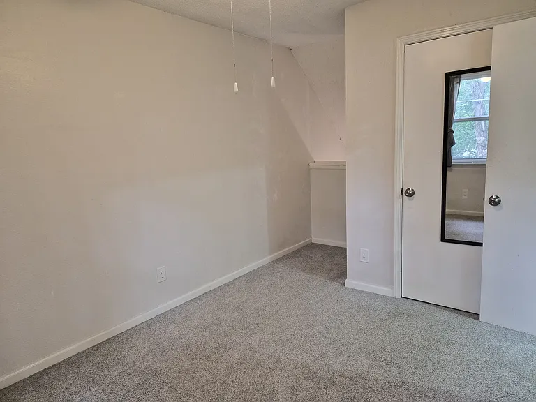 321 Northwood Ln — Photo 22