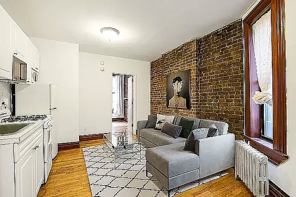 Rented by Compass | media 7
