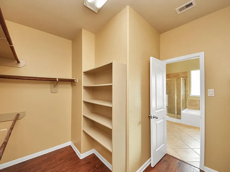5327 Wolfpen Ridge Ln — Photo 11