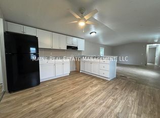 108 D St, Pittsfield, ME 04967