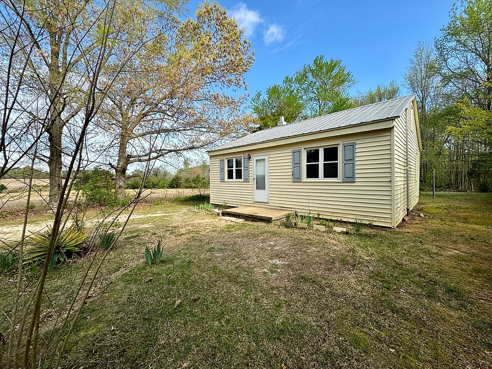 1st image of 431 Dundas Rd