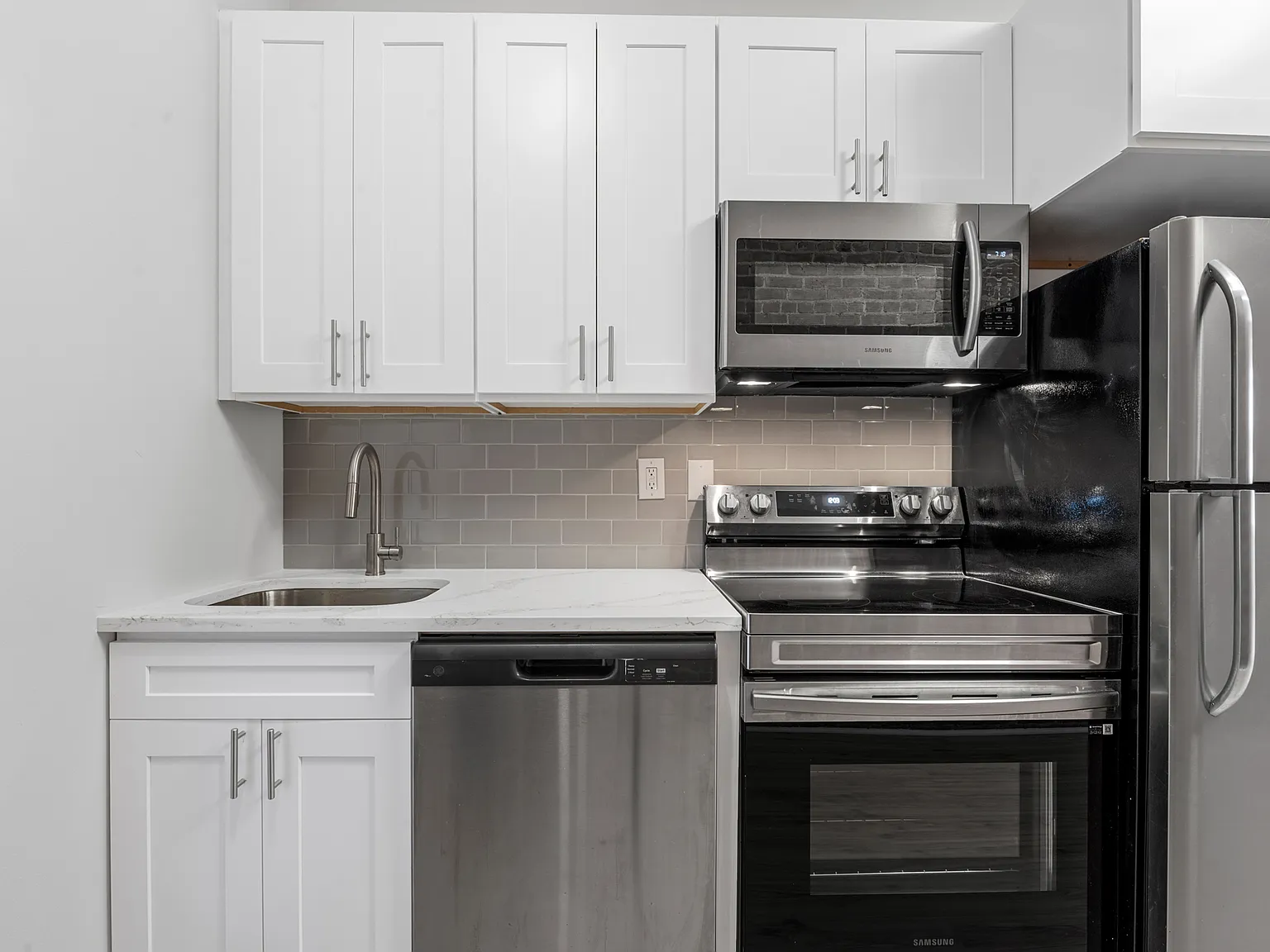 308 Madison St — Photo 2