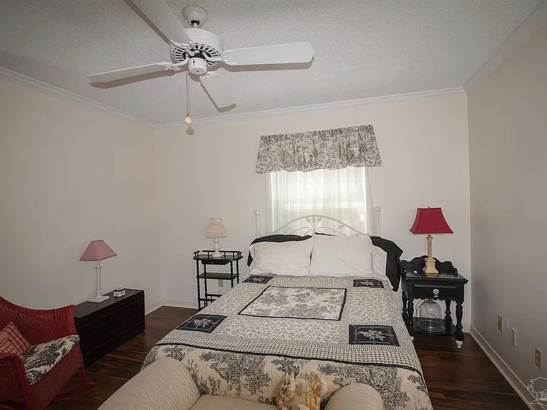 23 Arapaho Dr — Photo 7