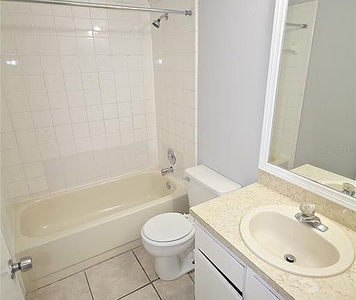 5th image of 7672 Lake Gandy Cir