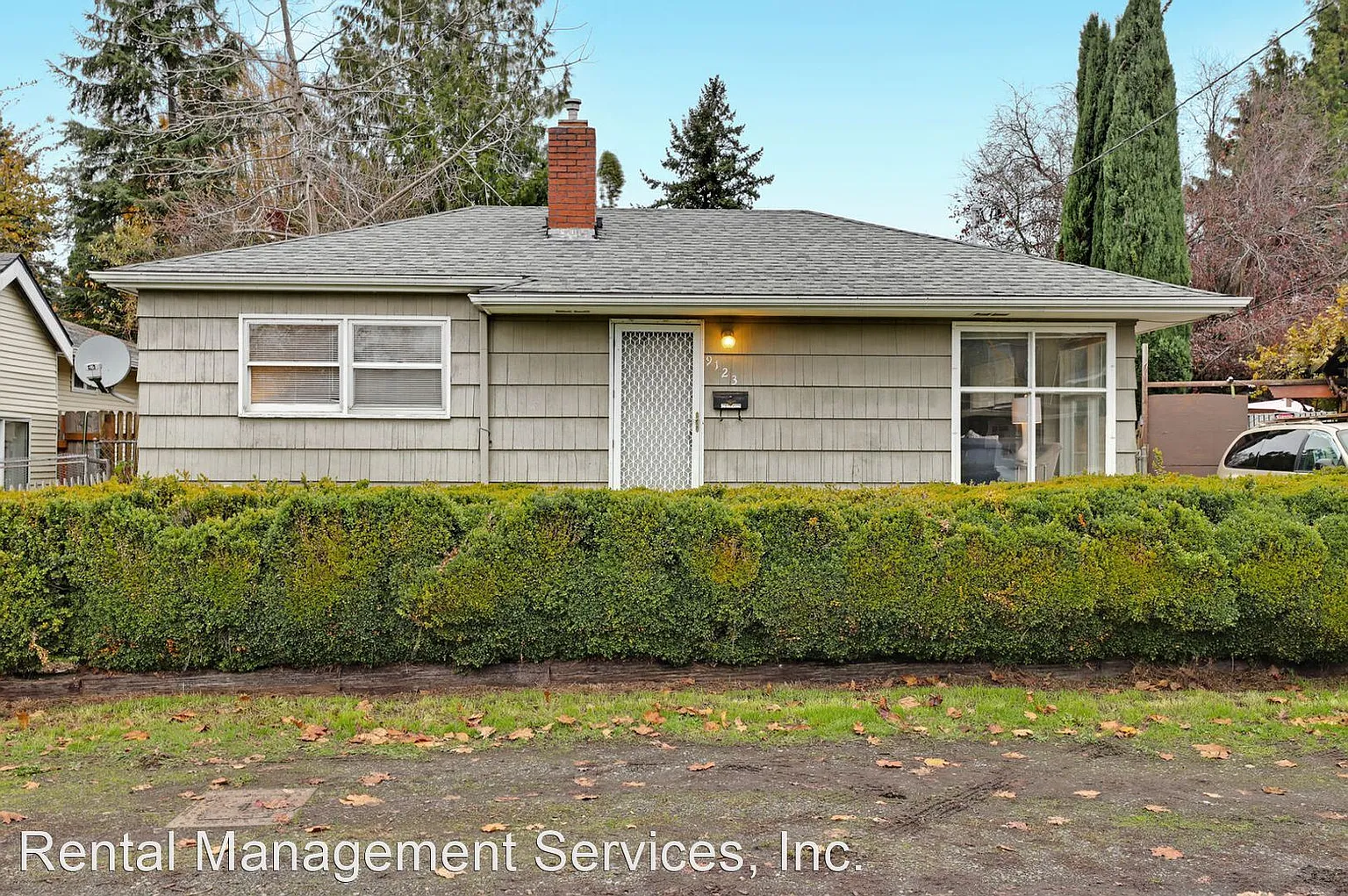 9123 SE Pine St photo 1