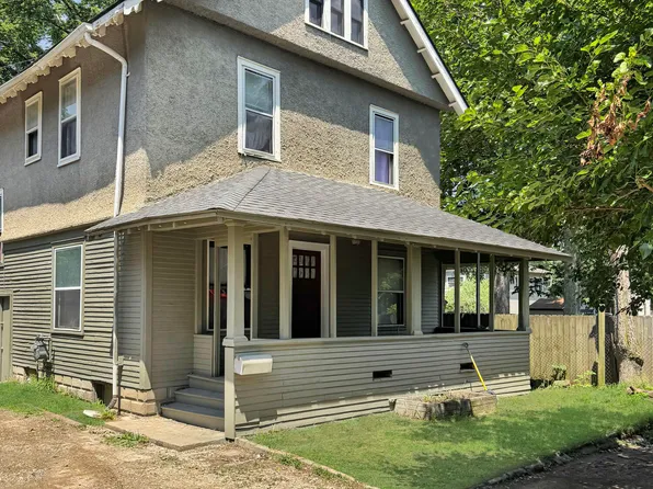 411 Mitchell Pl, Kalamazoo, MI 49007
