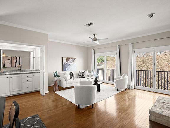 3rd image of 5512 Oakwood Cv APT 152