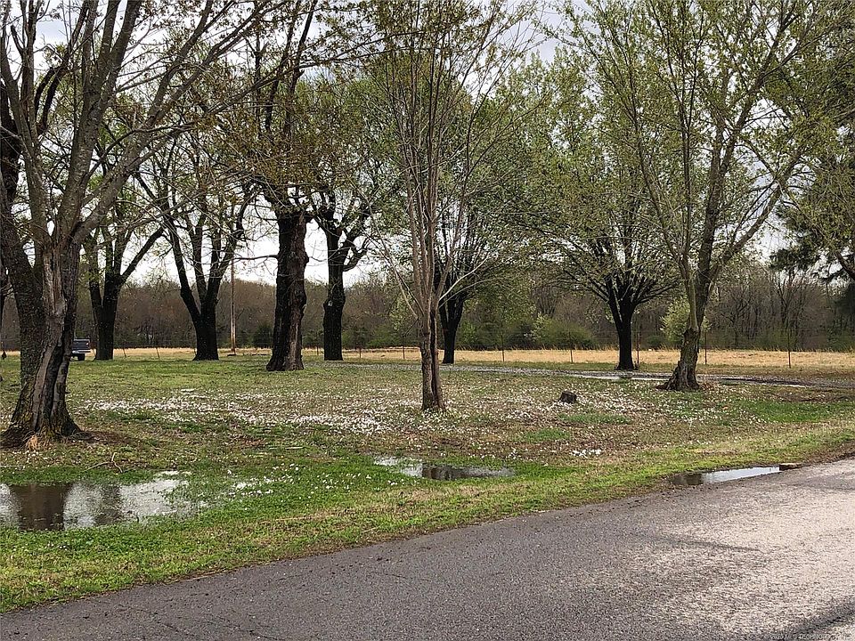 2nd image of 20645 N Tamaha Rd
